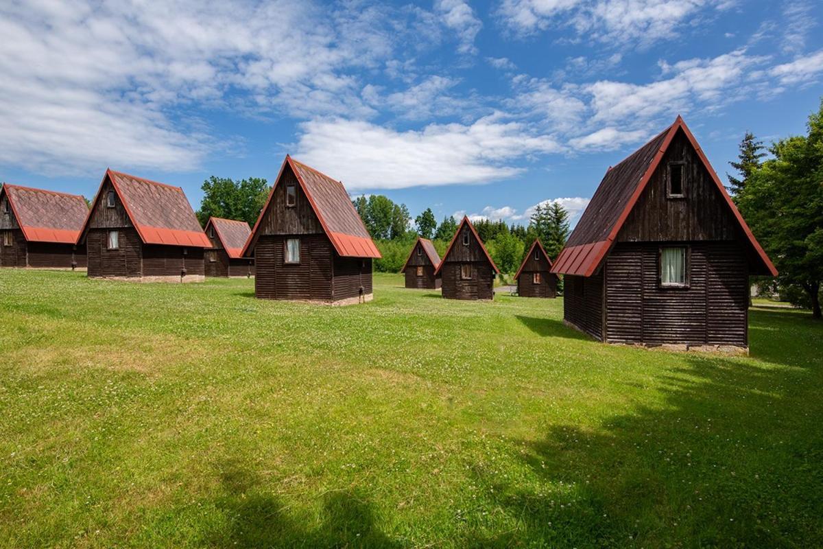 Holiday Park Vrchlabi - Lisci Farma Екстер'єр фото